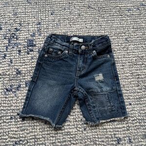 Levi’s size 5 kid slim jean shorts